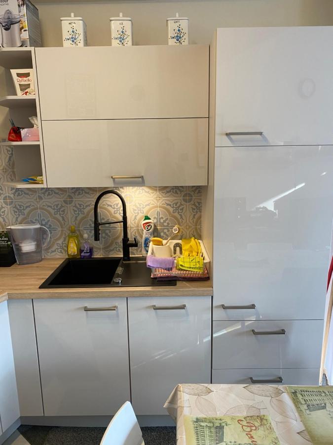 One-Bedroom Apartment Near Atomium Brussels Exterior photo